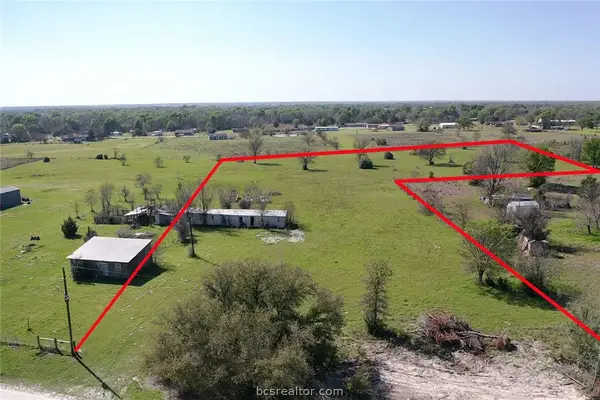 5 acs Mustang Loop, Madisonville, TX 77864