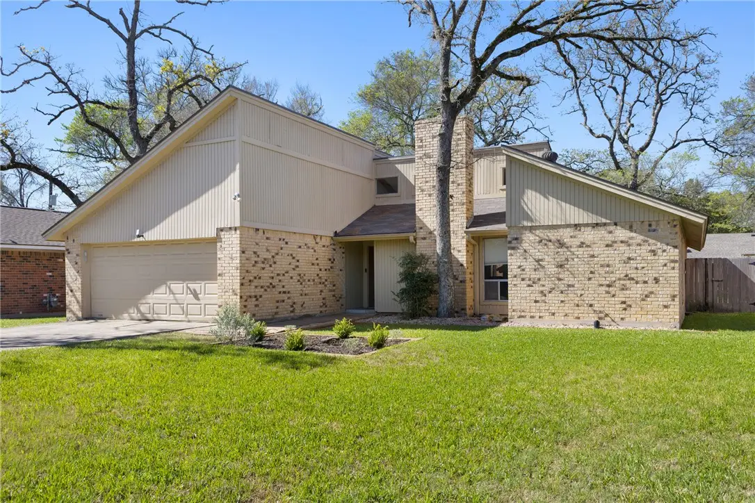 3204 Heatherwood Drive, Bryan, TX 77801 - #1
