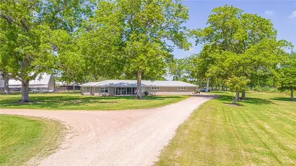 7654 County Road 121, Other, TX 77488