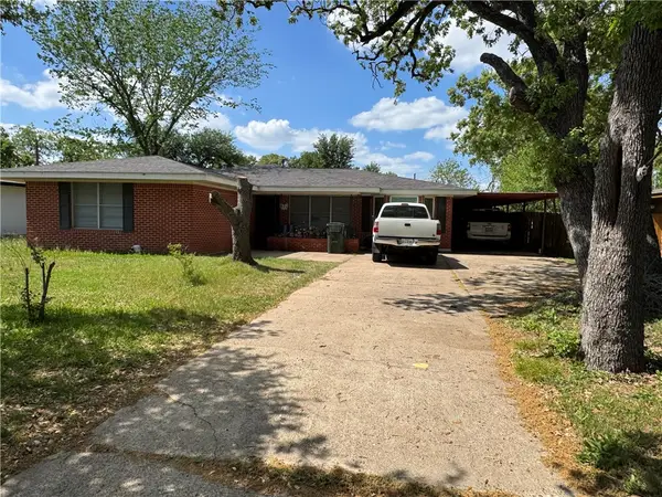 208 Helena Street, Bryan, TX 77801