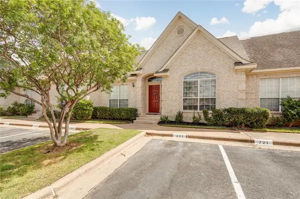 221 Navarro Drive #221, College Station, TX 77845
