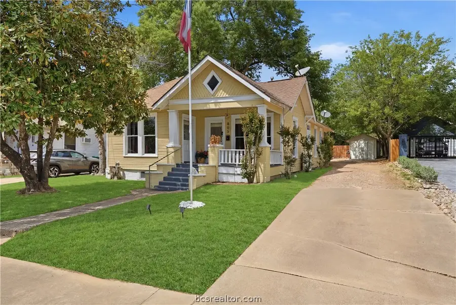 805 Academy E, Brenham, TX 77833 - #2