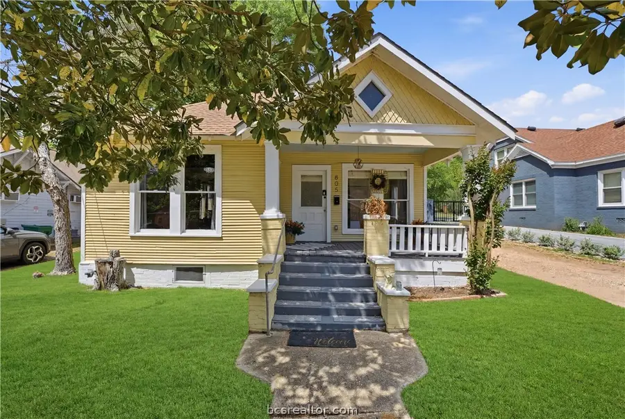 805 Academy E, Brenham, TX 77833 - #3