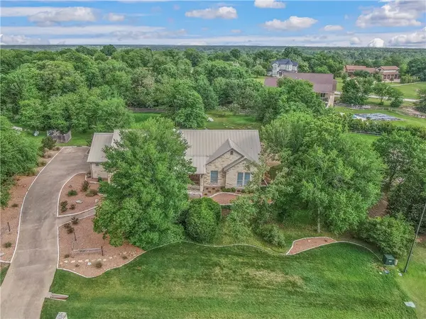 4819 Williams Creek Drive, College Station, TX 77845