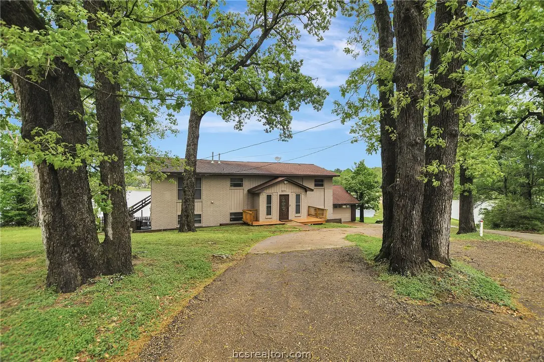 571 Lakeview Circle, Hilltop Lakes, TX 77871 - #1