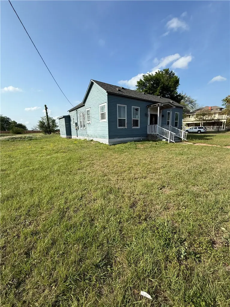 507 E Logan Street, Calvert, TX 77837 - #1
