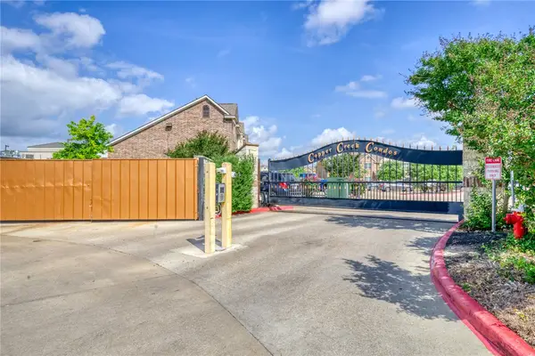 301 Southwest Parkway #303, College Station, TX 77840