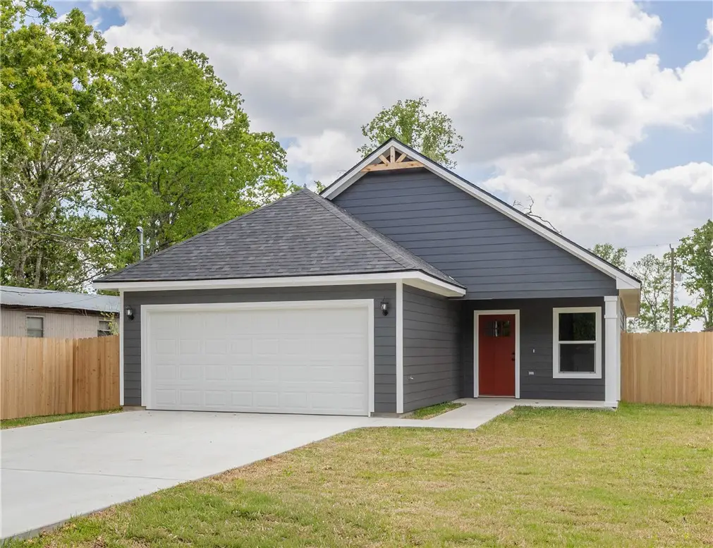 905A W Virginia Street, Navasota, TX 77868 - #1
