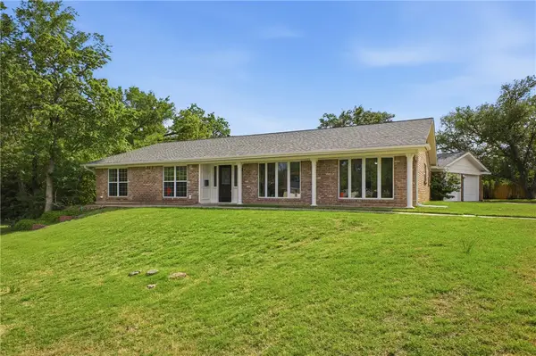 2104 Carter Creek Parkway, Bryan, TX 77802