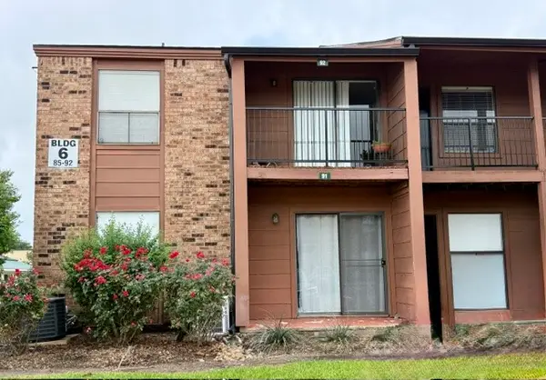 904 University Oaks Boulevard #91, College Station, TX 77840