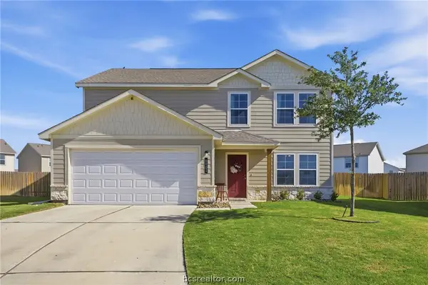 6001 Crest Bridge Court, Bryan, TX 77807