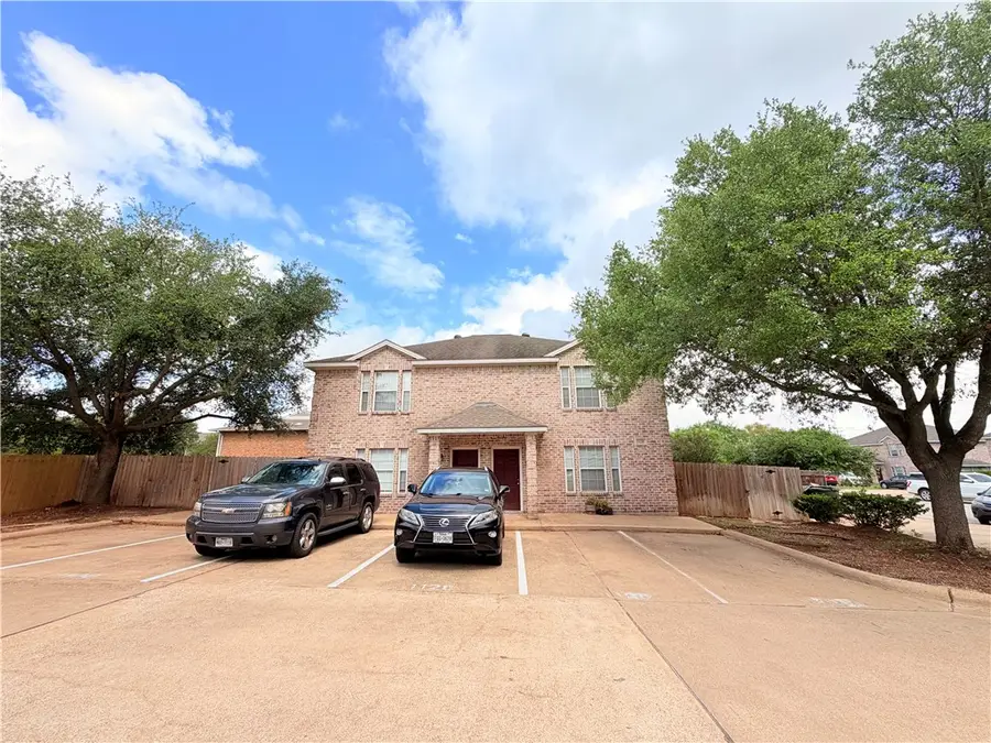 1128-1136 Gridiron Drive, College Station, TX 77840 - #2