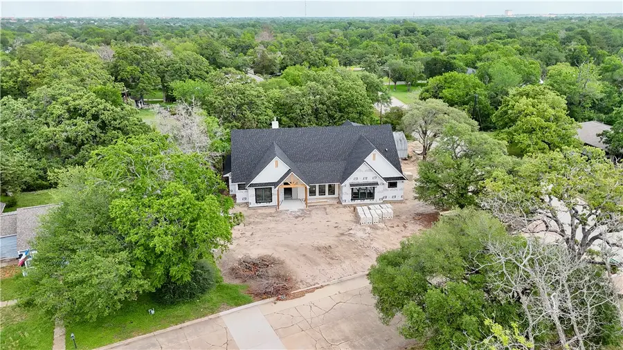 716 Edgewood Drive, Bryan, TX 77802 - #3