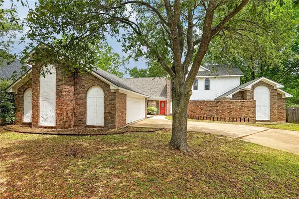 2341 W Briargate Drive, Bryan, TX 77802