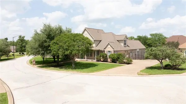 4303 Whitwick Place, College Station, TX 77845