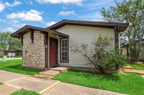 2100 Windsor #28, Bryan, TX 77802