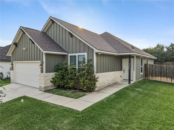 2507 Lightfoot Lane, Bryan, TX 77803