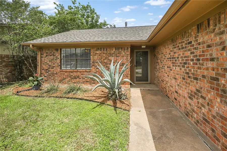 4305 Woodbriar Drive, Bryan, TX 77802 - #2