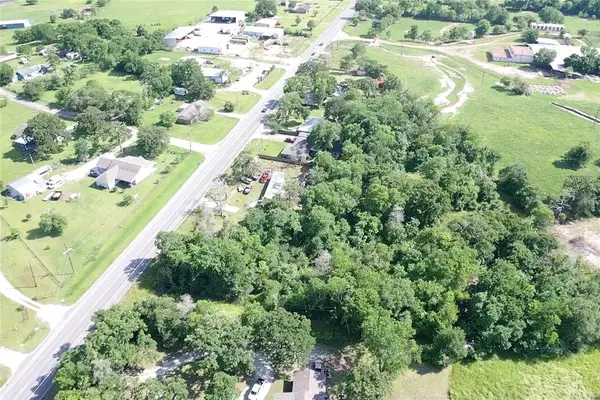 2130 Highway 90, Madisonville, TX 77864