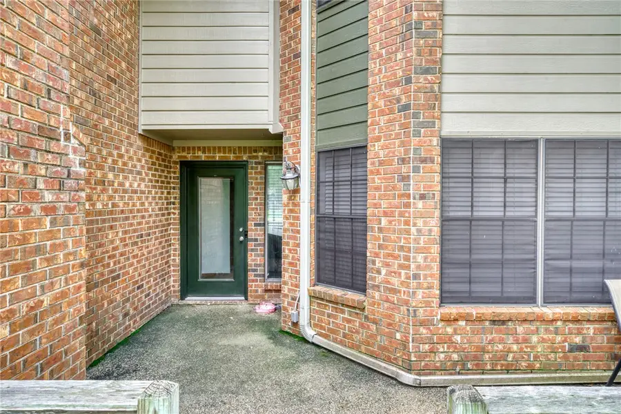 2400 Longmire Drive #303, College Station, TX 77845 - #3