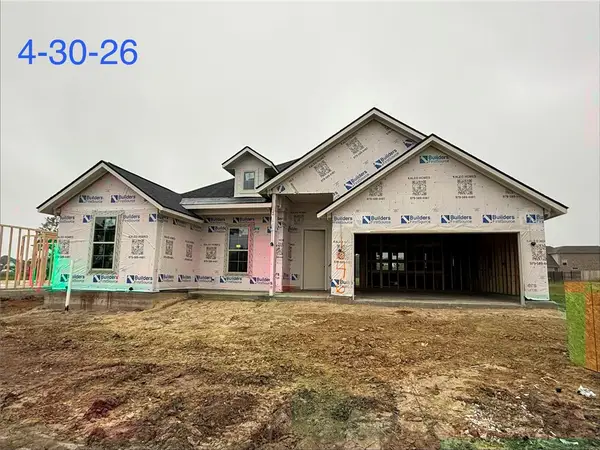 1046 Calaveras, College Station, TX 77845