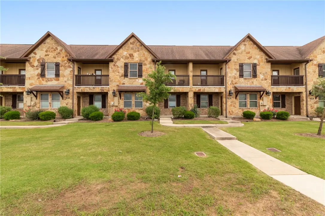 105 Deacon Drive W, College Station, TX 77845-3231 - #1