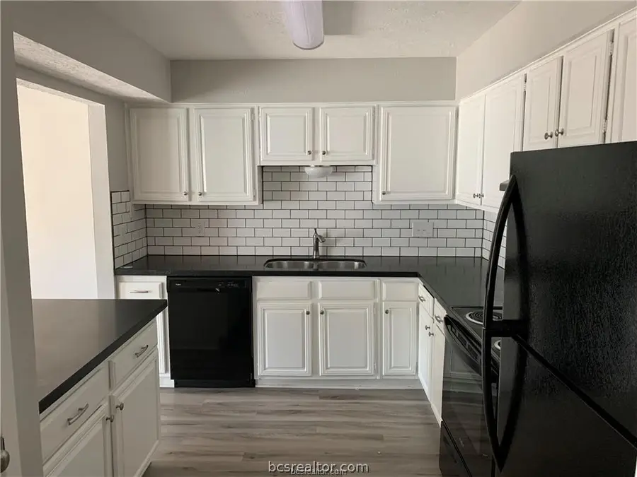 2845 Oakside Drive, Bryan, TX 77802 - #3