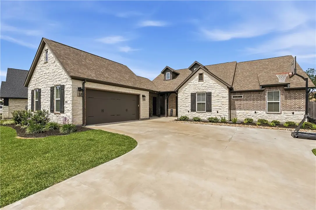 3333 Stoneleigh, Bryan, TX 77808 - #1
