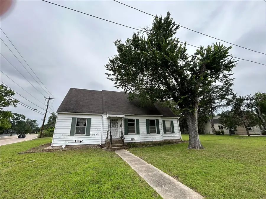 1217 E 27th Street, Bryan, TX 77803 - #2