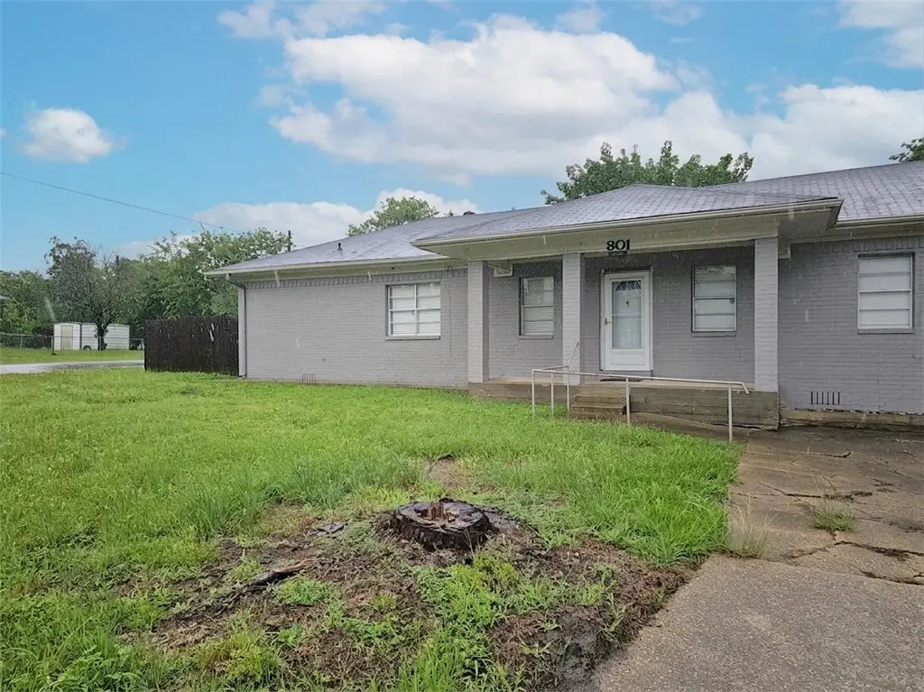 801 Ash Street, Bryan, TX 77803 - #1
