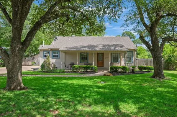 715 Inwood Drive, Bryan, TX 77802