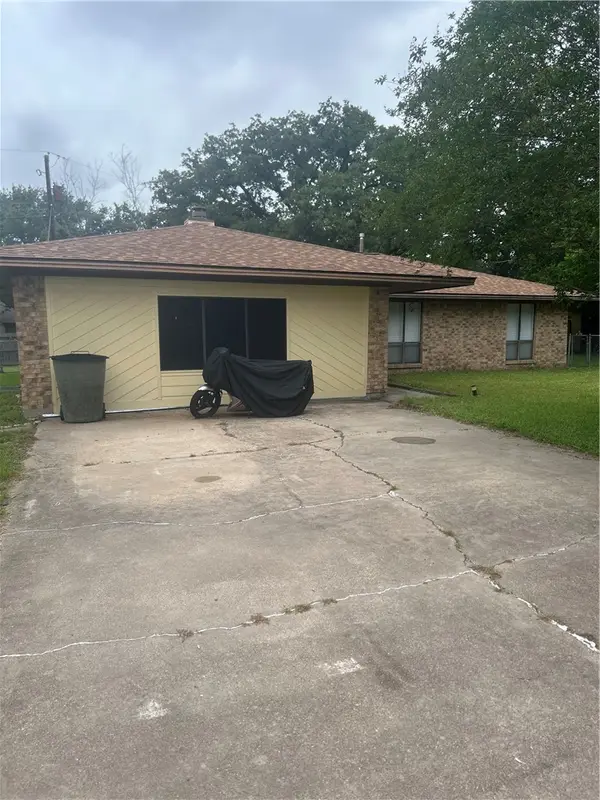 3520 Oakside Drive, Bryan, TX 77802
