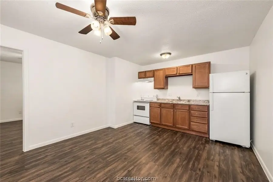 4305-4309 College Main Street, Bryan, TX 77801 - #3