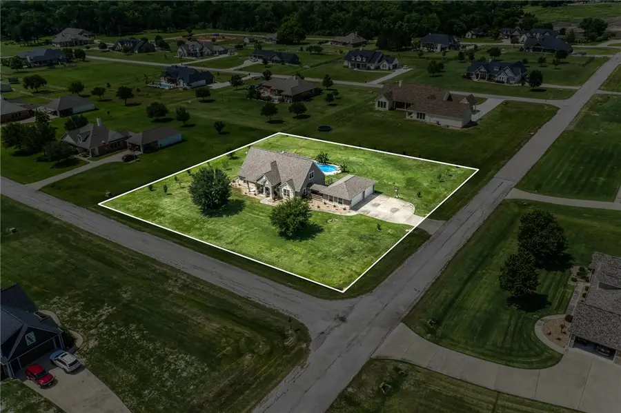 586 Ruby Drive, Bellville, TX 77418 - #2