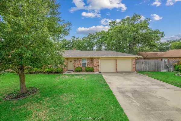 7804 Appomattox Drive, College Station, TX 77845