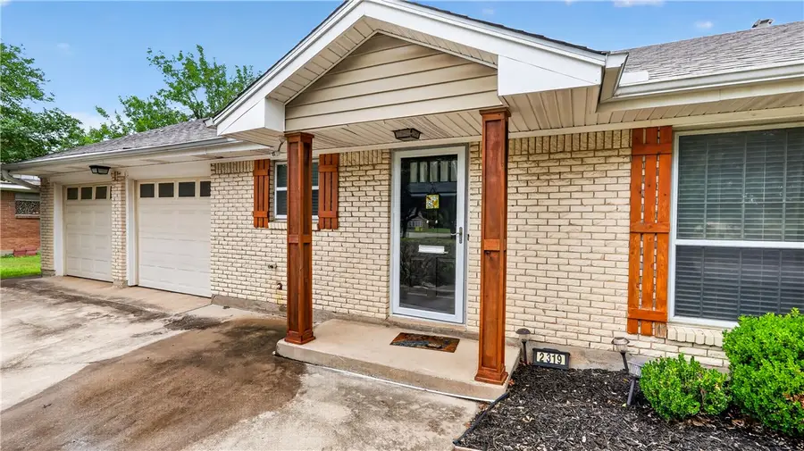 2319 Carter Creek Parkway, Bryan, TX 77802 - #2