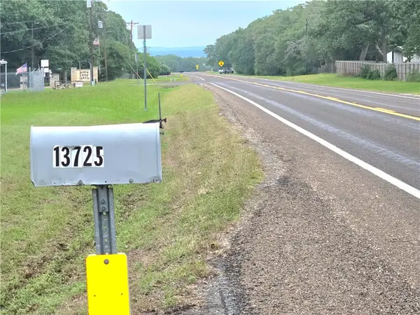 13725 Park Road 57, Somerville, TX 77879