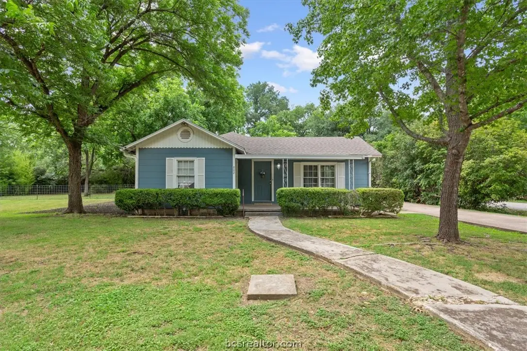 802 Ave A, Valley Mills, TX 76689 - #1