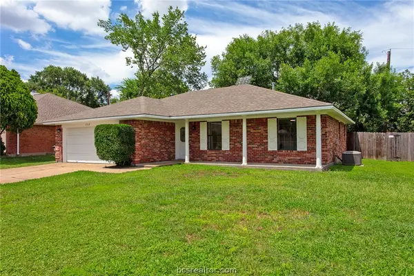 1713 Laura Lane, College Station, TX 77840