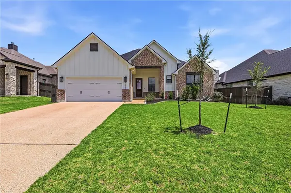 4330 Fox River Lane, Bryan, TX 77802