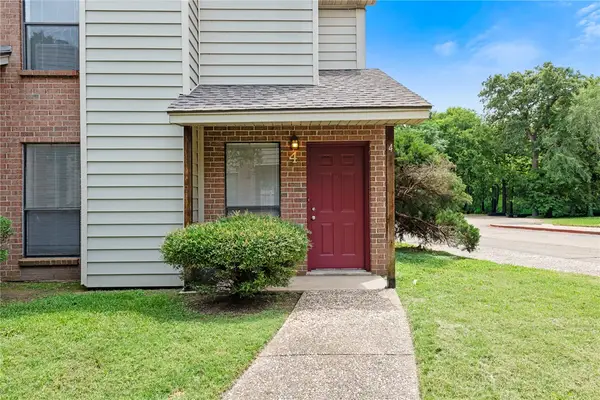 1904 Dartmouth Street #S4, College Station, TX 77840