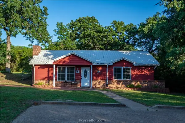 13 Nassau Lane, Normangee, TX 77871