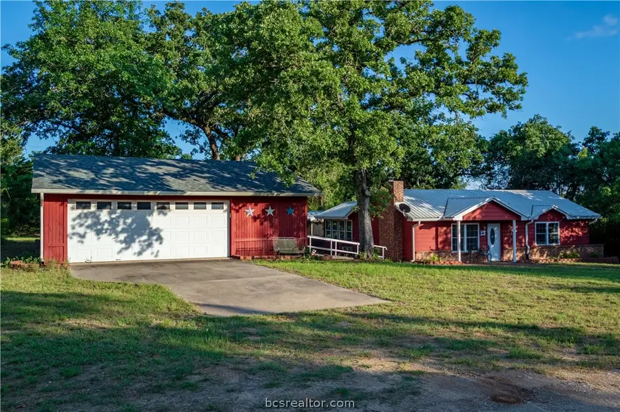 13 Nassau Lane, Normangee, TX 77871 - #2