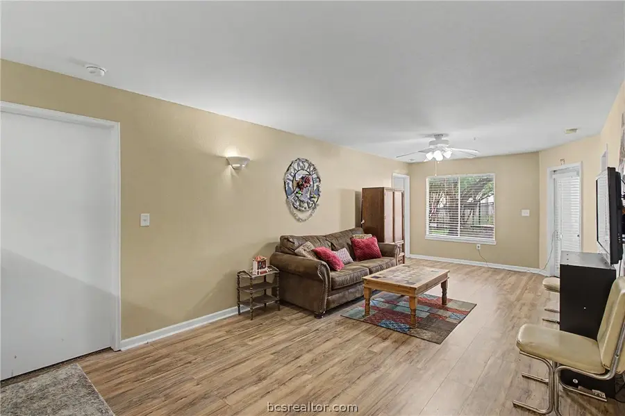 521 Southwest Parkway #103, College Station, TX 77840 - #2