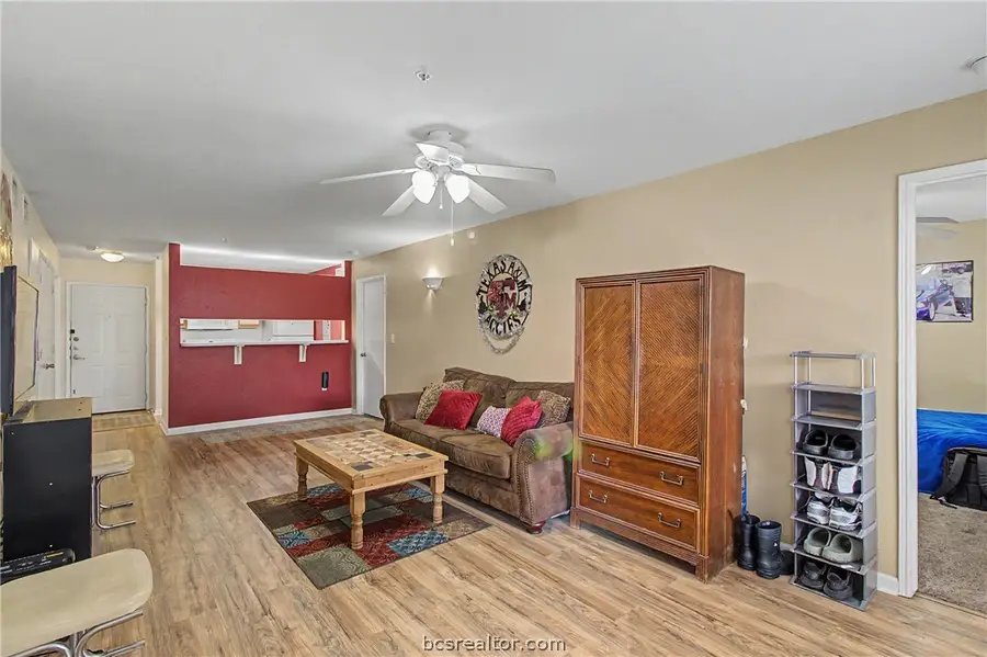 521 Southwest Parkway #103, College Station, TX 77840 - #3
