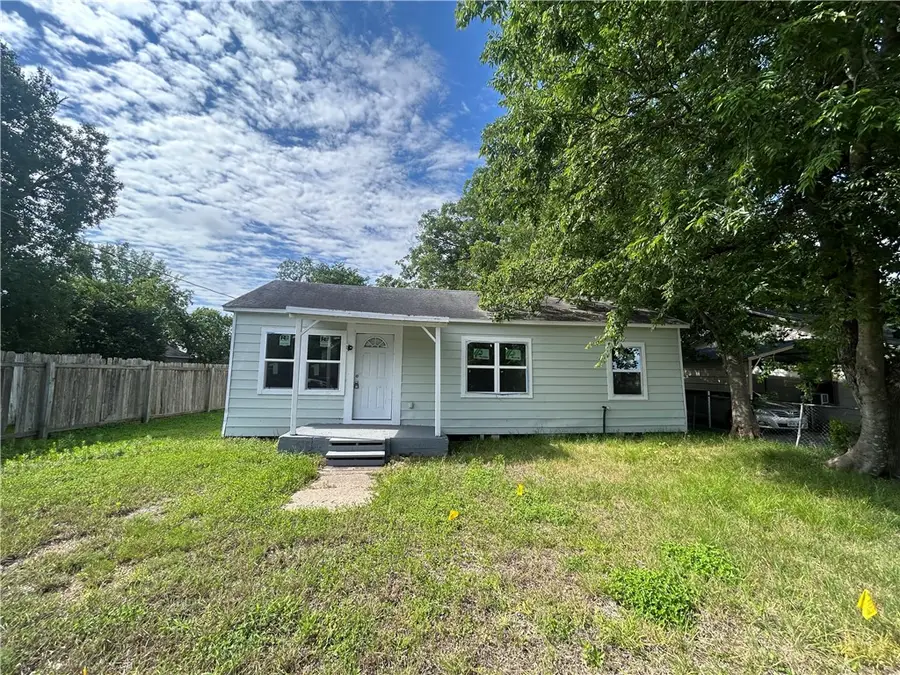 915 W 28th Street, Bryan, TX 77803 - #3