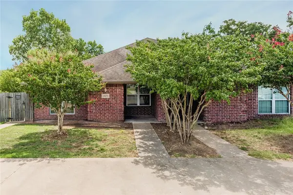 1425 Western Oaks Court, Bryan, TX 77807