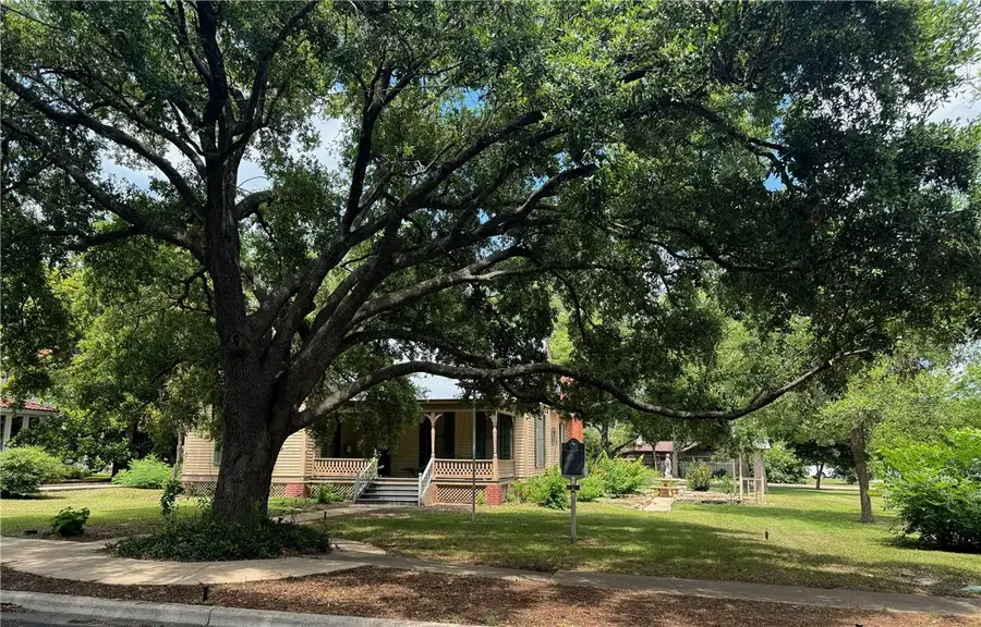1303 Pecan Street, Bastrop, TX 78602 - #2