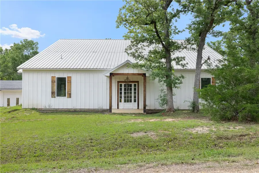 306 Tanglewood Lane, Somerville, TX 77879 - #2