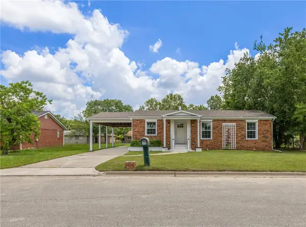2105 Cabot Circle, Bryan, TX 77803